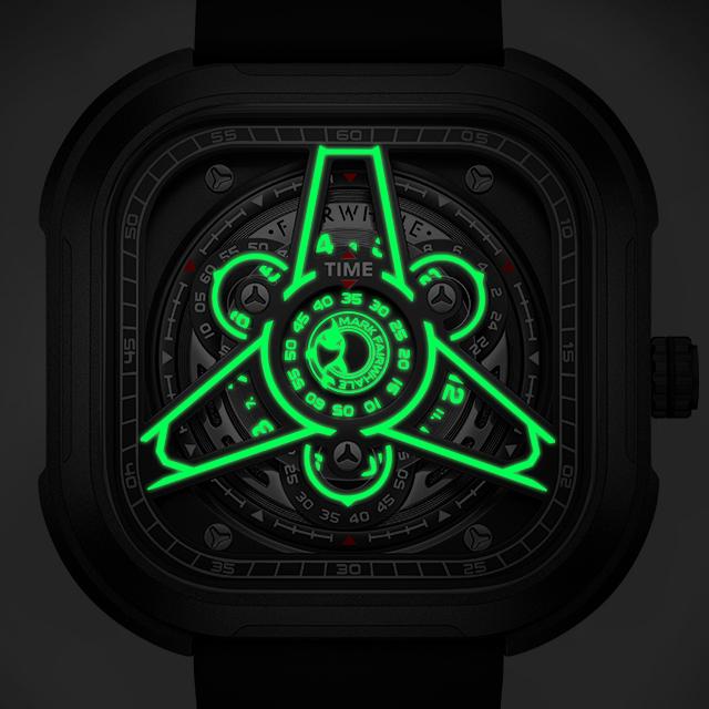 Caseback of Mark Fairwhale 5740 stainless steel quartz chronograph waterproof watch