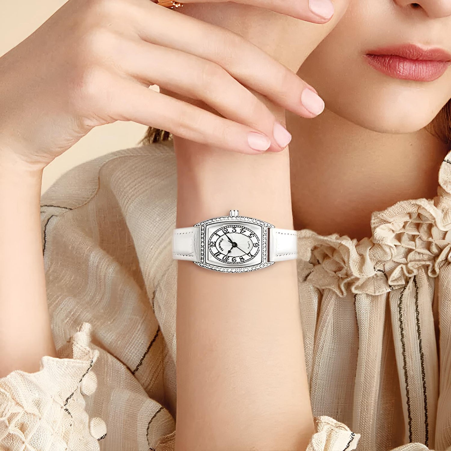 Mark Fairwhale 3450 DIAVANA showcasing white leather strap texture, polished buckle, and threaded crown for smooth and elegant control