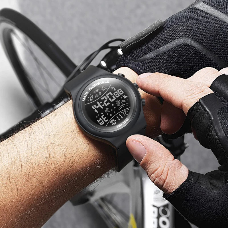 Mark Fairwhale 4440 TERRIX men’s outdoor digital watch shown underwater, highlighting its LED screen and 30 m water resistance for active lifestyles.