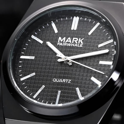 Mark Fairwhale STRAYA FW-5021 Men’s Quartz Watch combines fashionable design with practical performance.