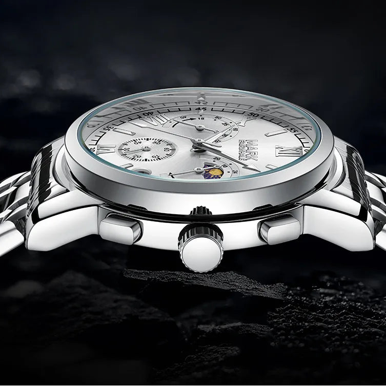 Men’s chronograph watch with luminous hand