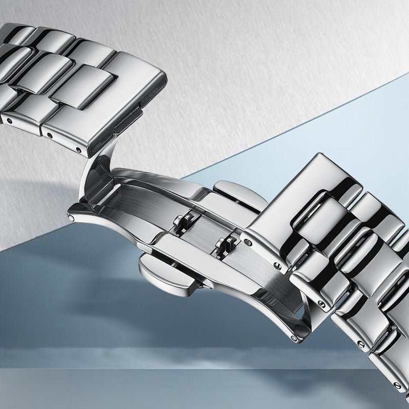 Stainless steel bracelet and clasp detail of the Mark Fairwhale 5019 LUMENIX watch.