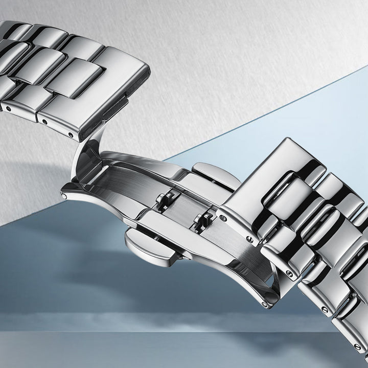 Stainless steel bracelet and clasp detail of the Mark Fairwhale 5019 LUMENIX watch.