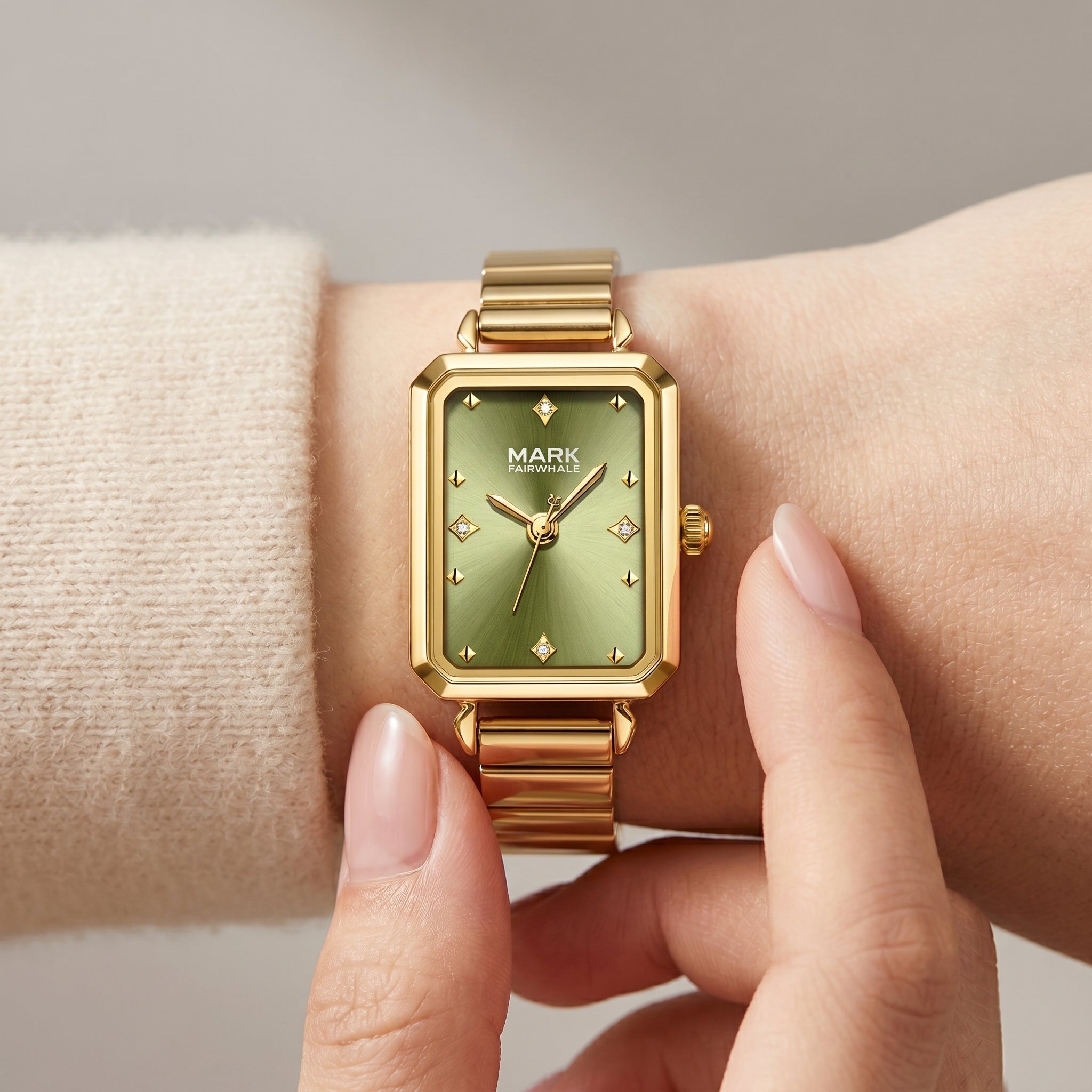 Ultra-realistic_luxury_watch_shot_on_202605041527