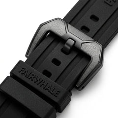Mark Fairwhale 5560 CLIRE - Leather strap buckle detail
