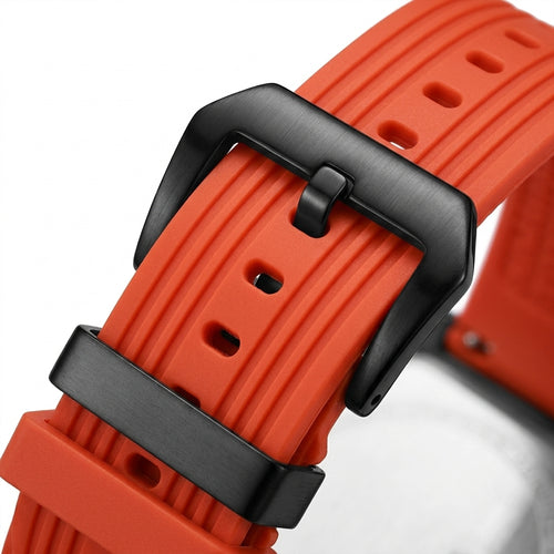 Mark Fairwhale 6590 RUBBE - Packaging shot, watch presented in its box