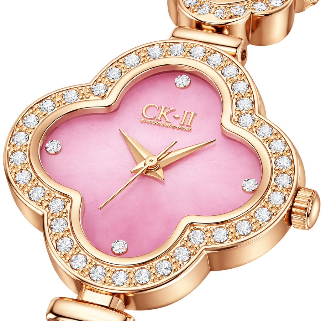 Clover Dial Sparkle With Signature Glow