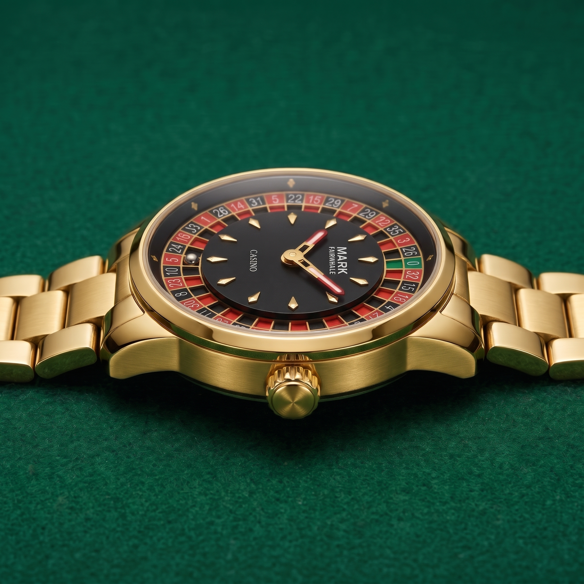 Mark Fairwhale FW-5031 ROULETTE AUREUS - gold case side profile with crown