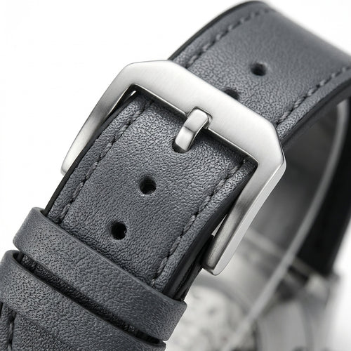 MARK FAIRWHALE FW-5023 Me - leather strap buckle macro detail